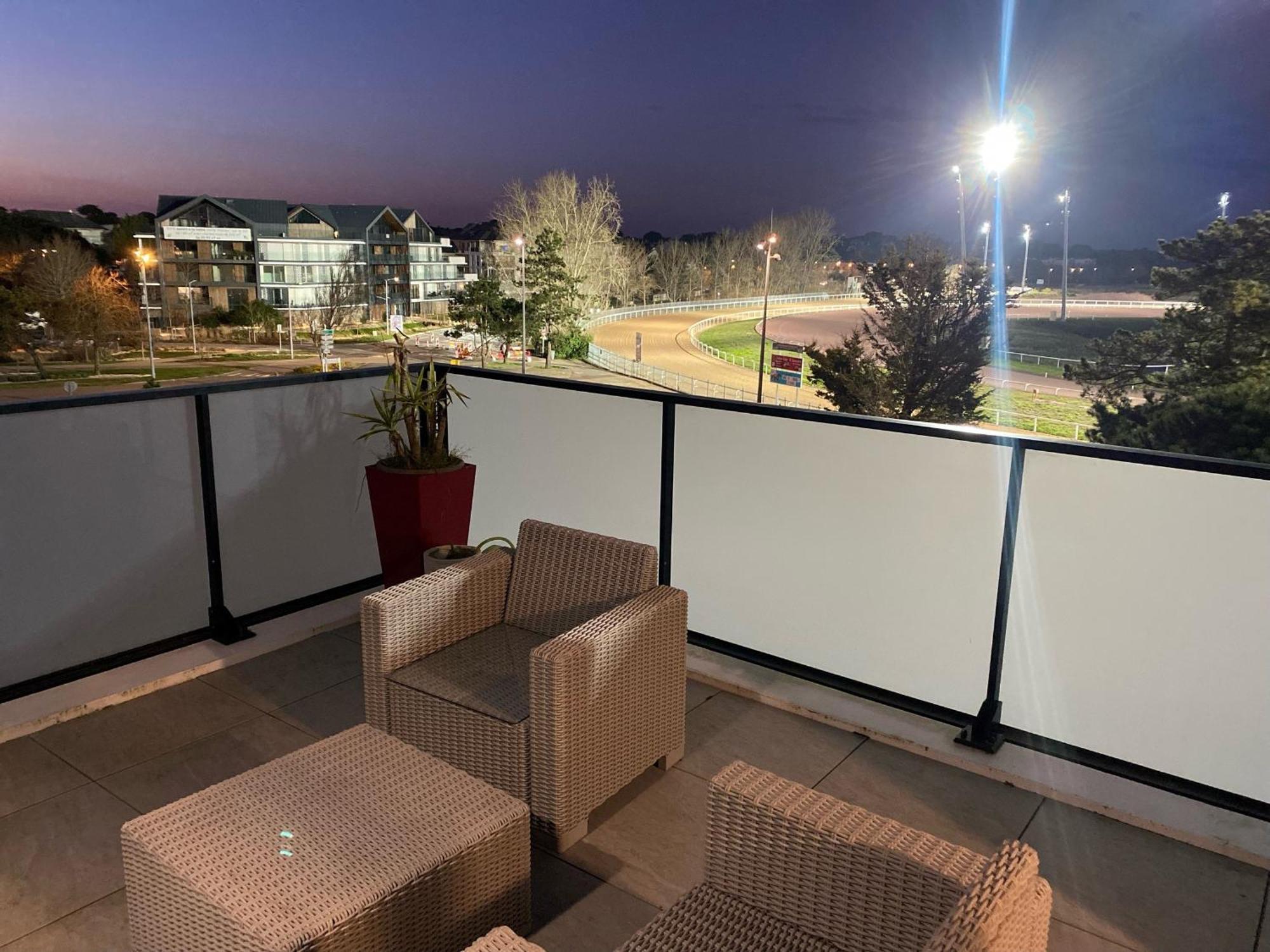 3 Pieces Avec Terrasse, Proche Plage, Parking, Ascenseur - - Fr-1-306-1226 Apartment Pornichet